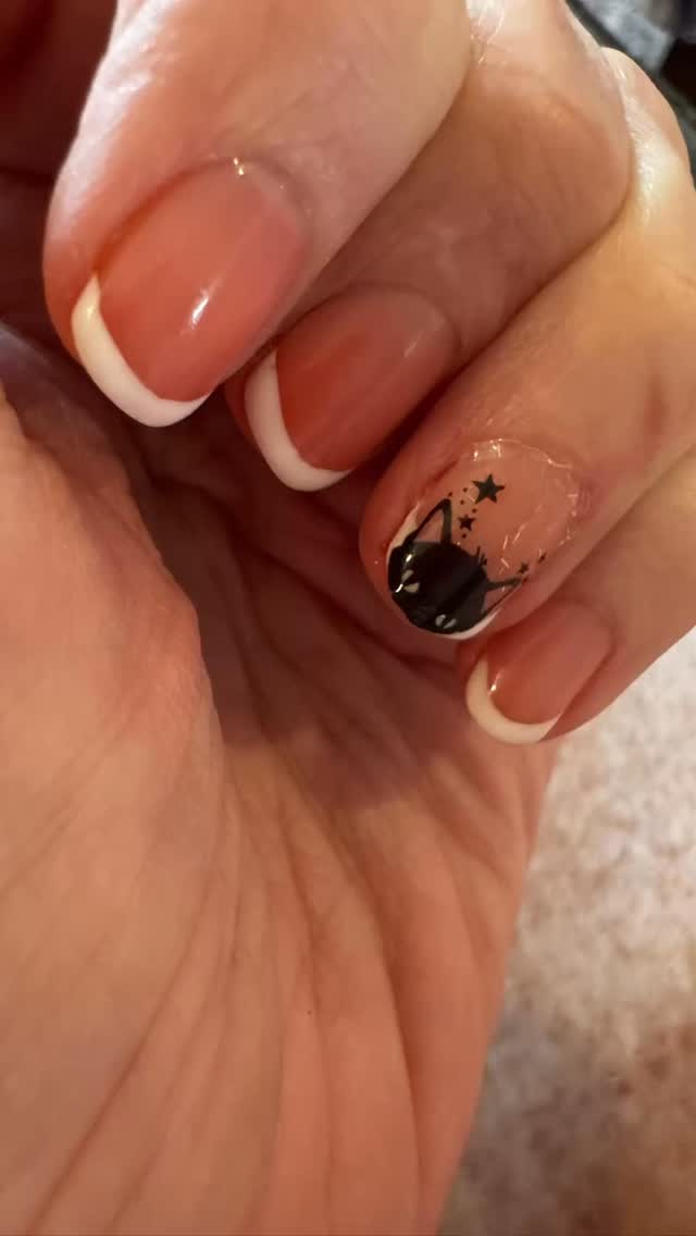 Yes I went and got my first mani in 6 years(approximately) today. No I’ve not had a mani since I joined Color Street in July 2020. So I treated myself to a beautiful French manicure @pure_relaxation (thank you Isabelle for gorgeous nails) then came home and added my @colorstreet clear overlay from a couple of years back. It still went on like butter.  Let me know if want to check out this year’s Halloween nails! 💅🏽